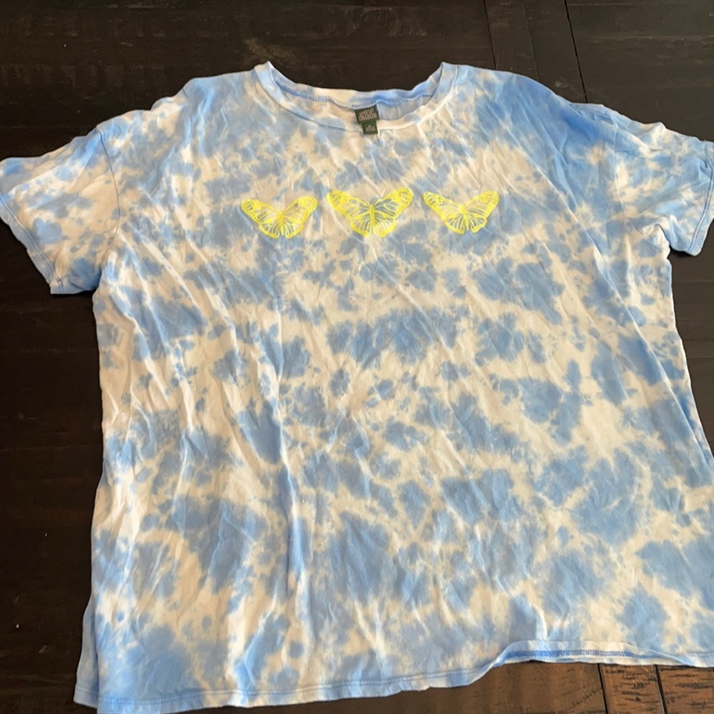 Women’s tie-dye shirt with yellow butterflies